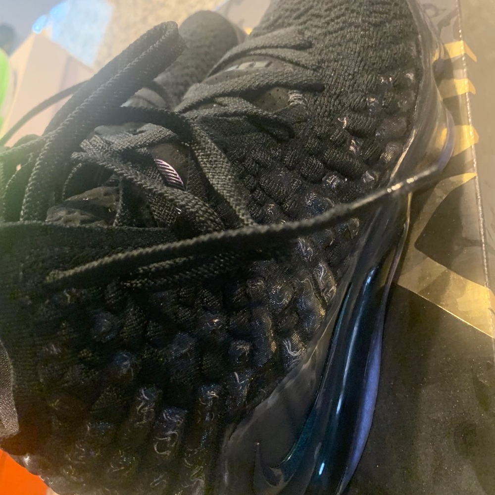 Lebron XVII Basketball Shoes Nike Men’s 8